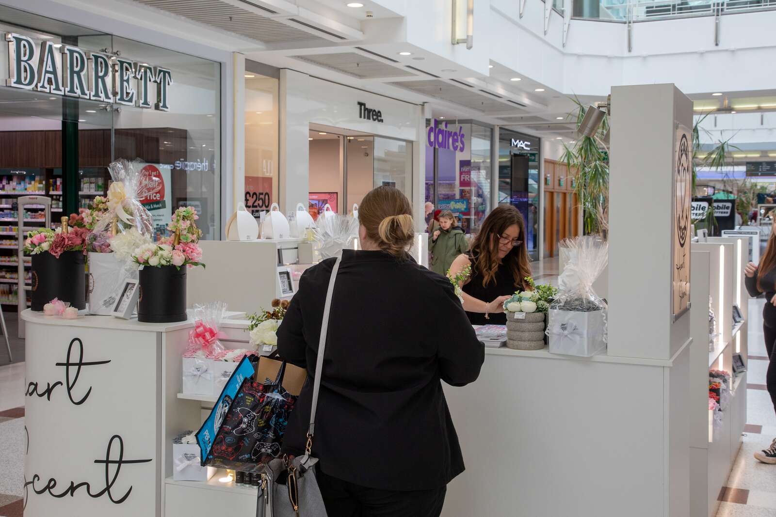 Discover Pop-up Retail Space at Braehead Shopping Centre. Pop-up Retail Space at Braehead Shopping Centre. Space for brand experience at Braehead Shopping Centre. Marketing Space at Braehead Shopping Centre. Marketing activation space at Braehead Shopping Centre, sampling space at Braehead Shopping Centre. Brand activation at Braehead Shopping Centre. Brand experience space at Braehead Shopping Centre, sampling space at Braehead Shopping Centre