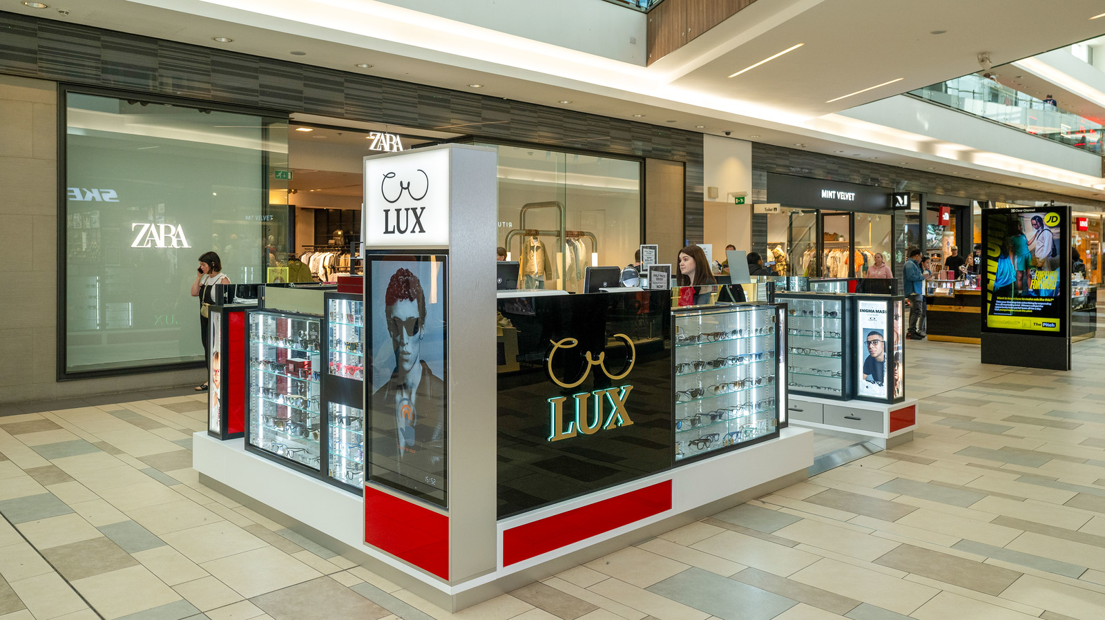 Pop-Up retail opportunities at Union Square Aberdeen. Kiosk at Union Square Aberdeen. Pop-Up opportunities at Union Square Aberdeen.