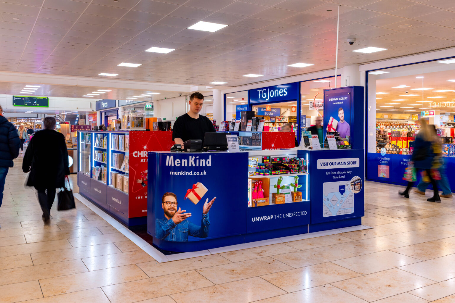 Case Study: Menkind Uses Pop-up Kiosks to Boost Seasonal Sales