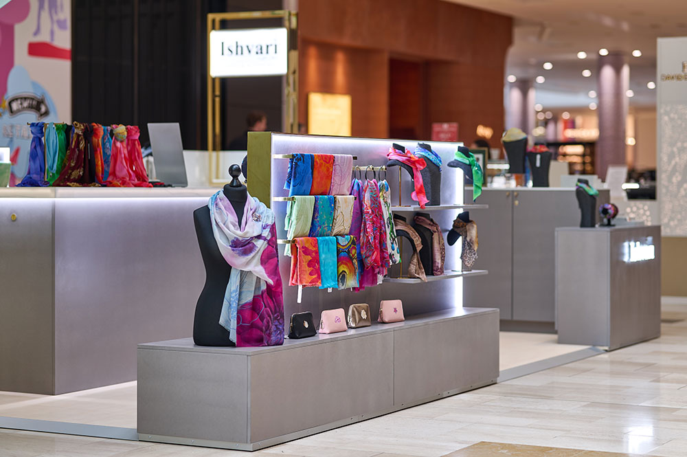 Ishvari by Renu Modha launches a bespoke kiosk in Westfield London after trading from a concession stand and a Rock Up and Pop Up kiosk.